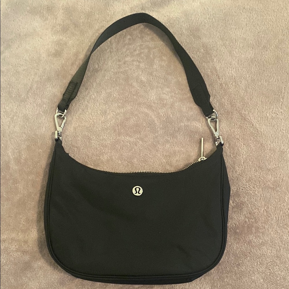 Lululemon City Essentials Small Shoulder Bag - Black